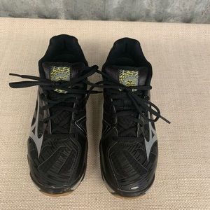 Mizuno Wave Lightning Volleyball Shoes